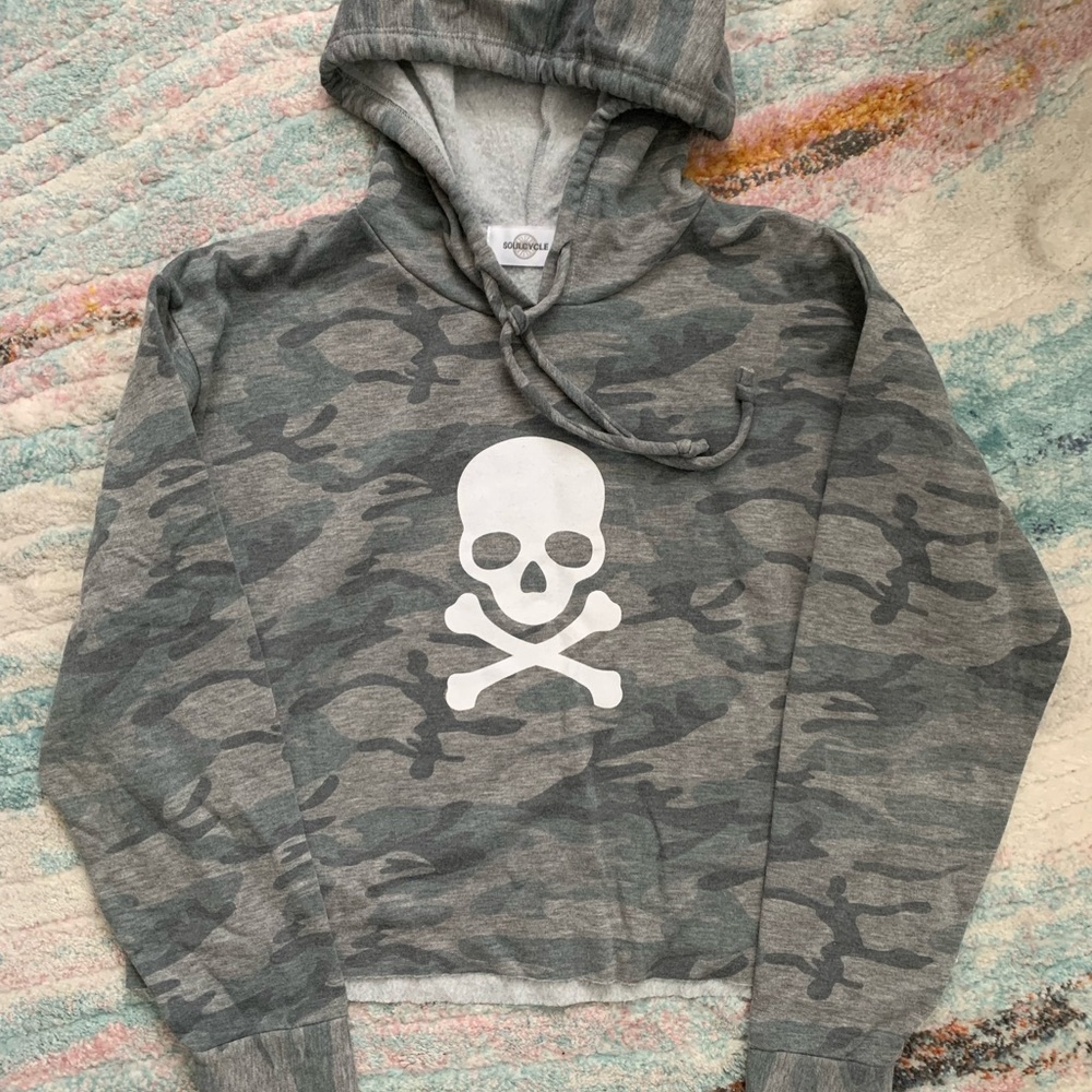 Soul Cycle Cropped Pullover